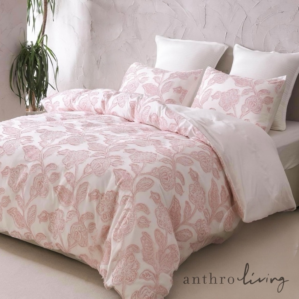 NEW Anthropologie Pink Embroidered Floral Jacquard Cotton Bedding Duvet Sham Set - Picture 2 of 10